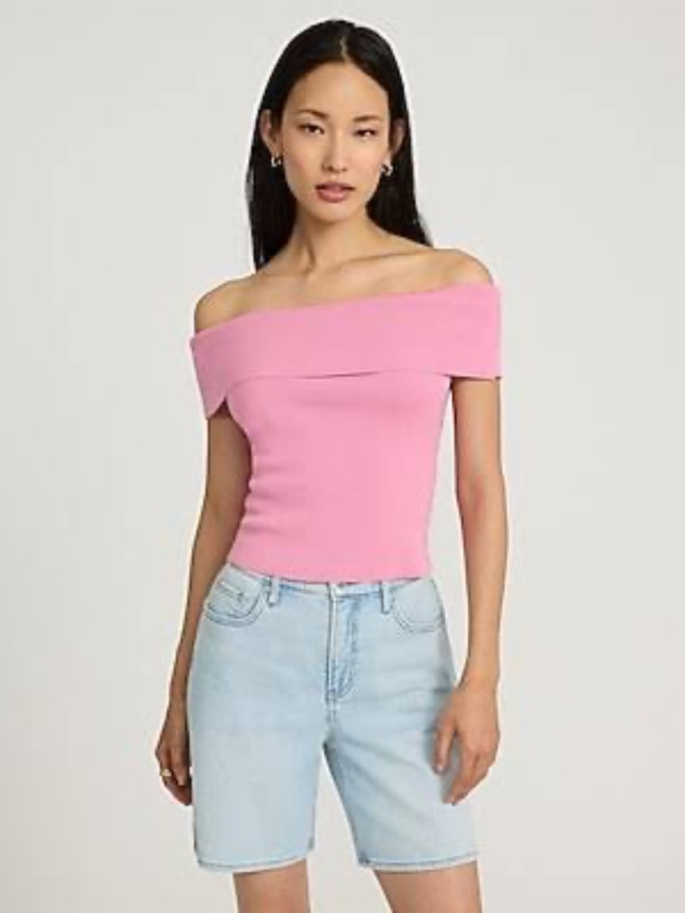 NWT Express Off Shoulder Knit Top. Pink. Medium
